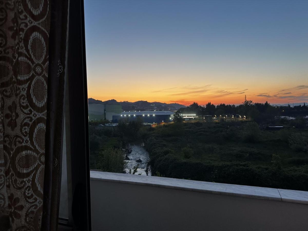 Sunny Riverside Tirana'S Oasis - Breakfast & Dinner Экстерьер фото