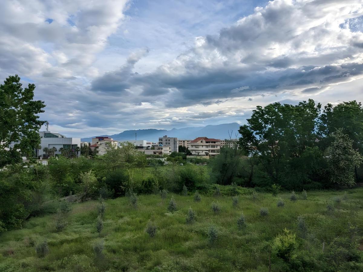 Sunny Riverside Tirana'S Oasis - Breakfast & Dinner Экстерьер фото